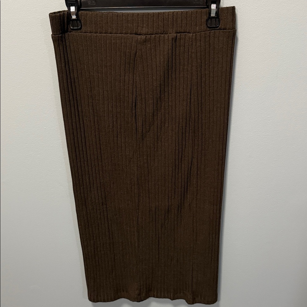 Brown Ribbed Button down skirt - Picture 6 of 6